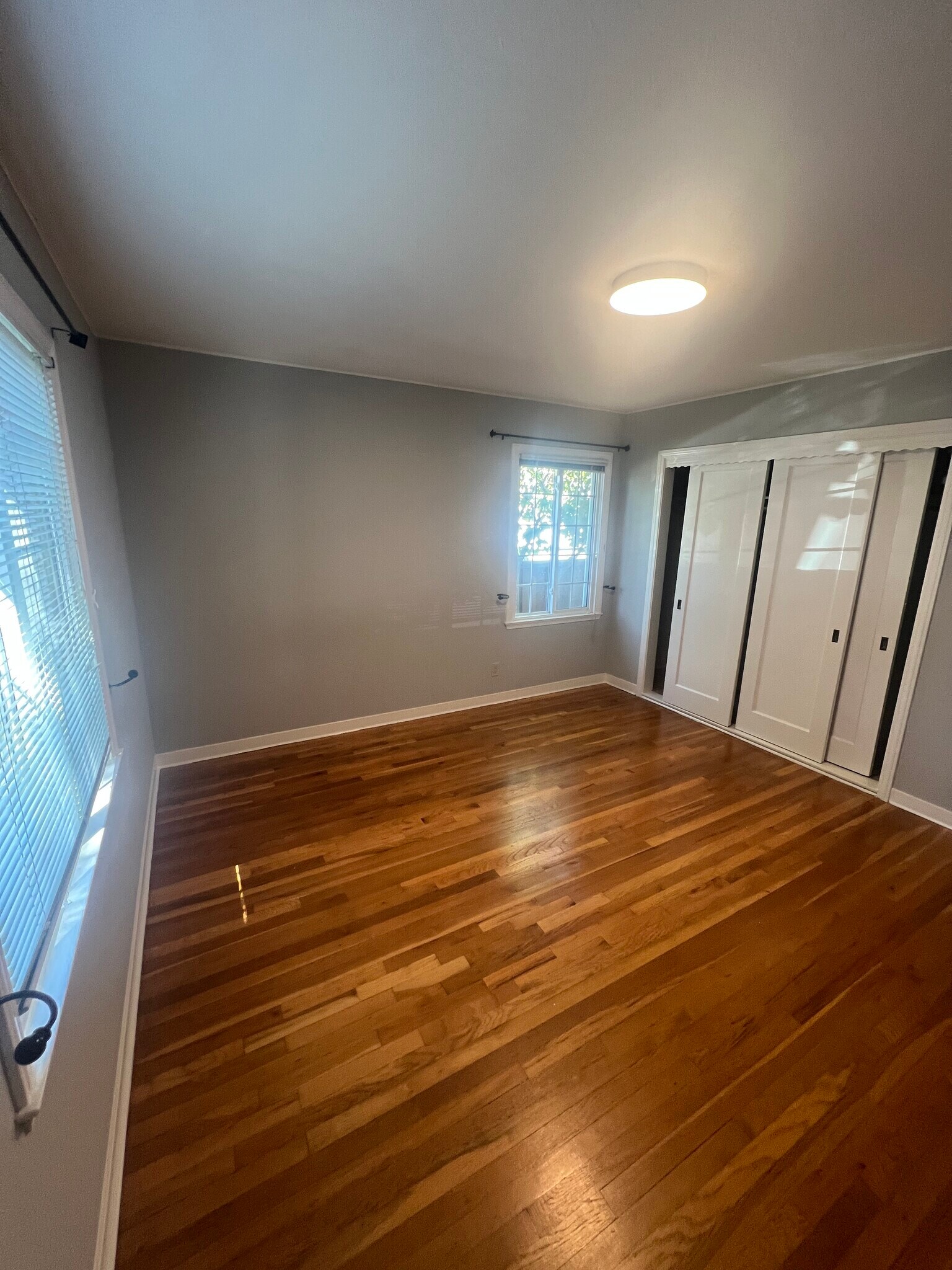 Building Photo - 498 Patch Ave