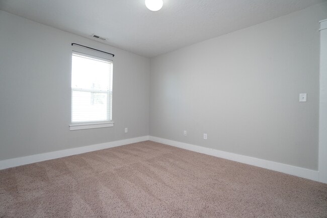 Building Photo - 2724 Sommersby Wy N