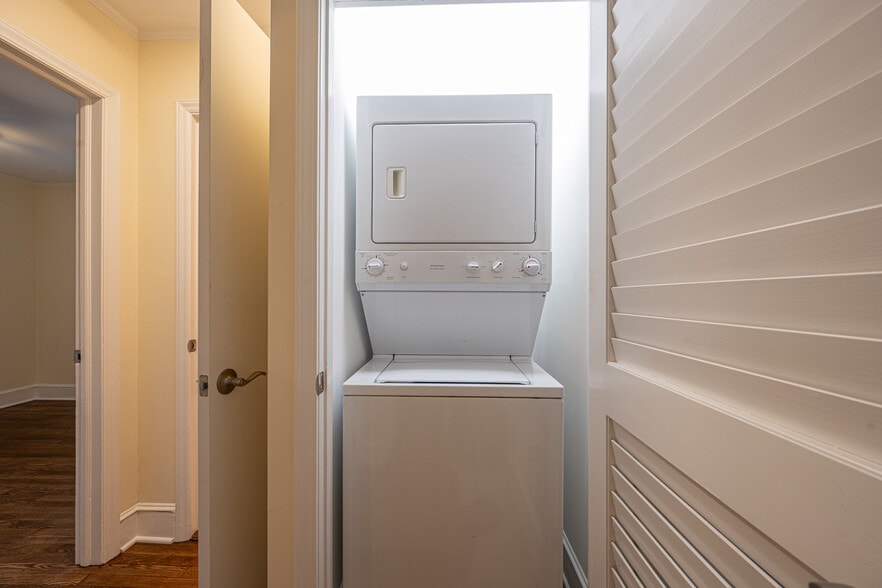 Stack Washer and Dryer - 5000 Erickson Rd