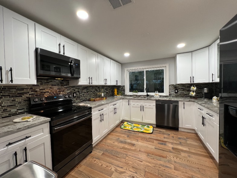 Building Photo - 917 Pinellas St