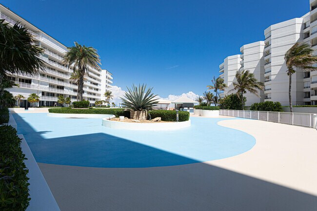 Building Photo - 3546 S Ocean Blvd