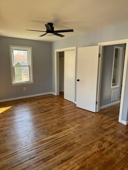 Building Photo - 1302 Hazel St