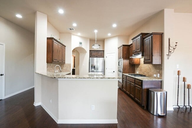 Building Photo - 171 Miss Ashley St