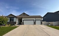 Building Photo - Spacious 3BR House in Firestone
