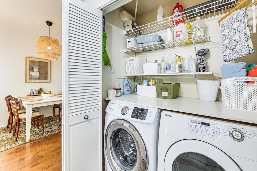 Building Photo - 5335 E Shea Blvd