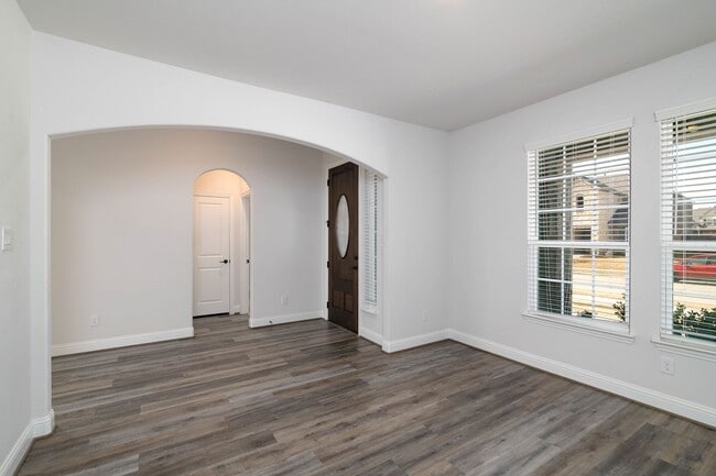 Building Photo - Beautiful 4 Bedroom, 3 Car Garage, Single Story Home in Celina!