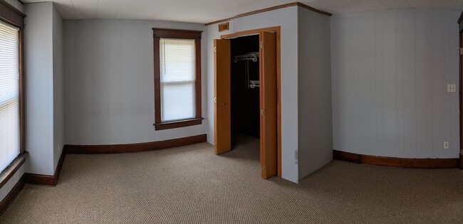 Building Photo - 522 S Academy St