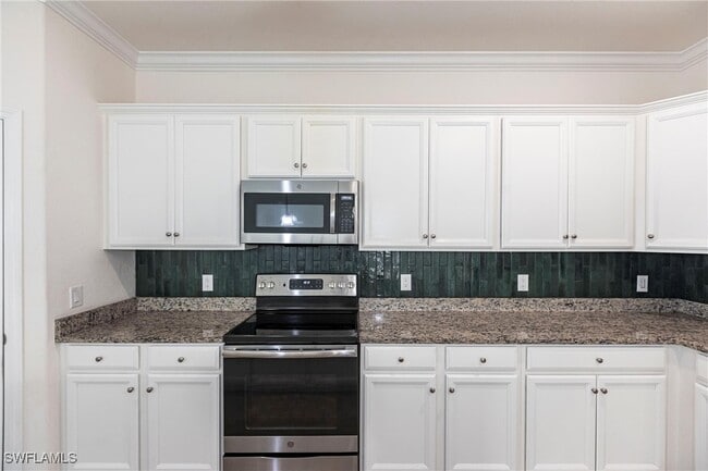 Building Photo - 12763 Fairington Way