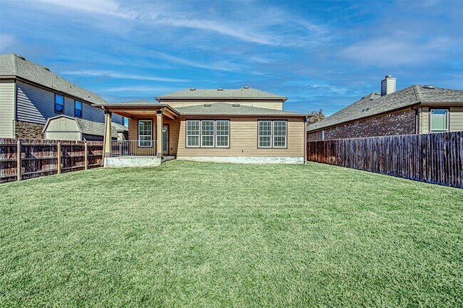 Building Photo - 339 Alamosa Dr