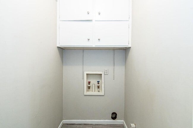 Building Photo - 4212 42nd St