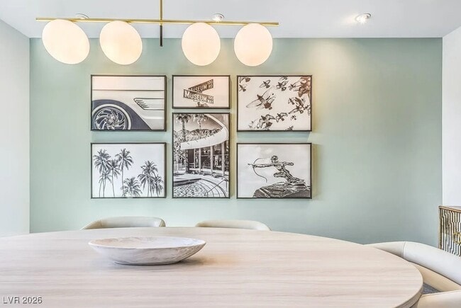 Building Photo - 4555 Camino Al Norte