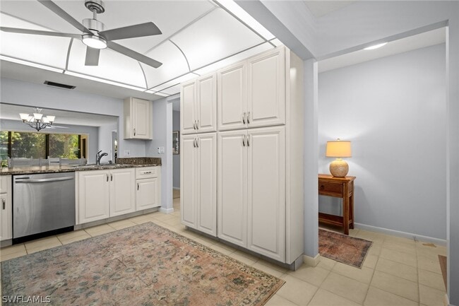 Building Photo - 500 Misty Pines Cir