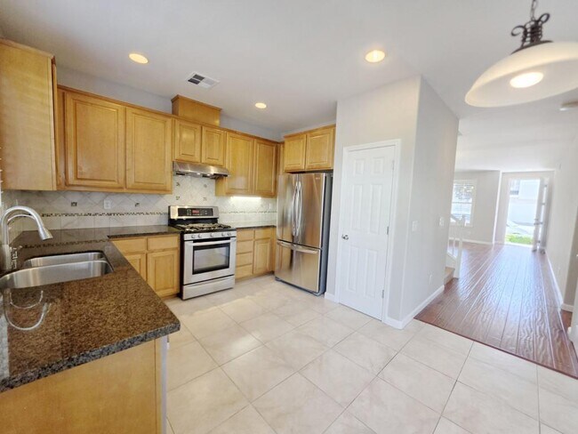 Building Photo - 2075 Purcell Pl