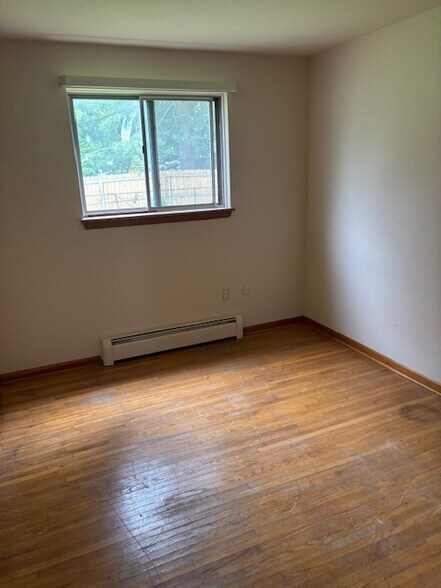 Building Photo - 27 Forrestal Ln