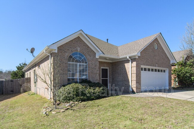 Building Photo - 503 Enclave Cir