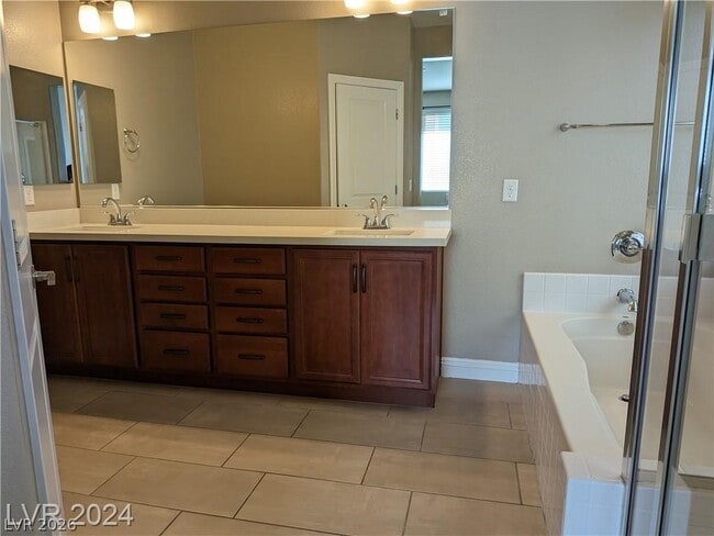 Building Photo - 11156 Rose Reflet Pl