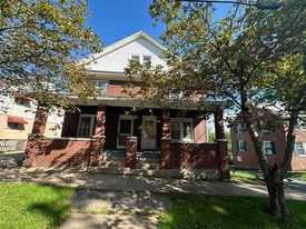 Building Photo - 120 E Hamilton Ave