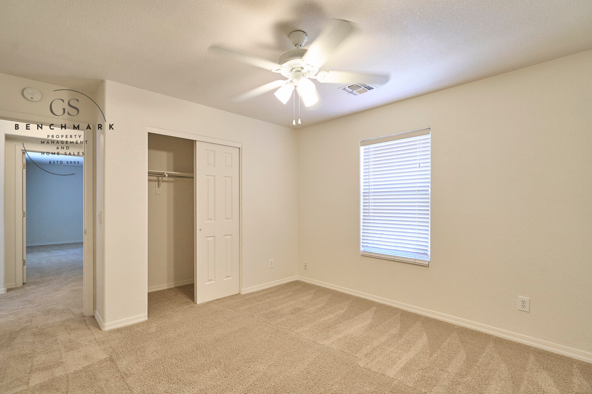 Building Photo - 4211 E Wading Pond Dr