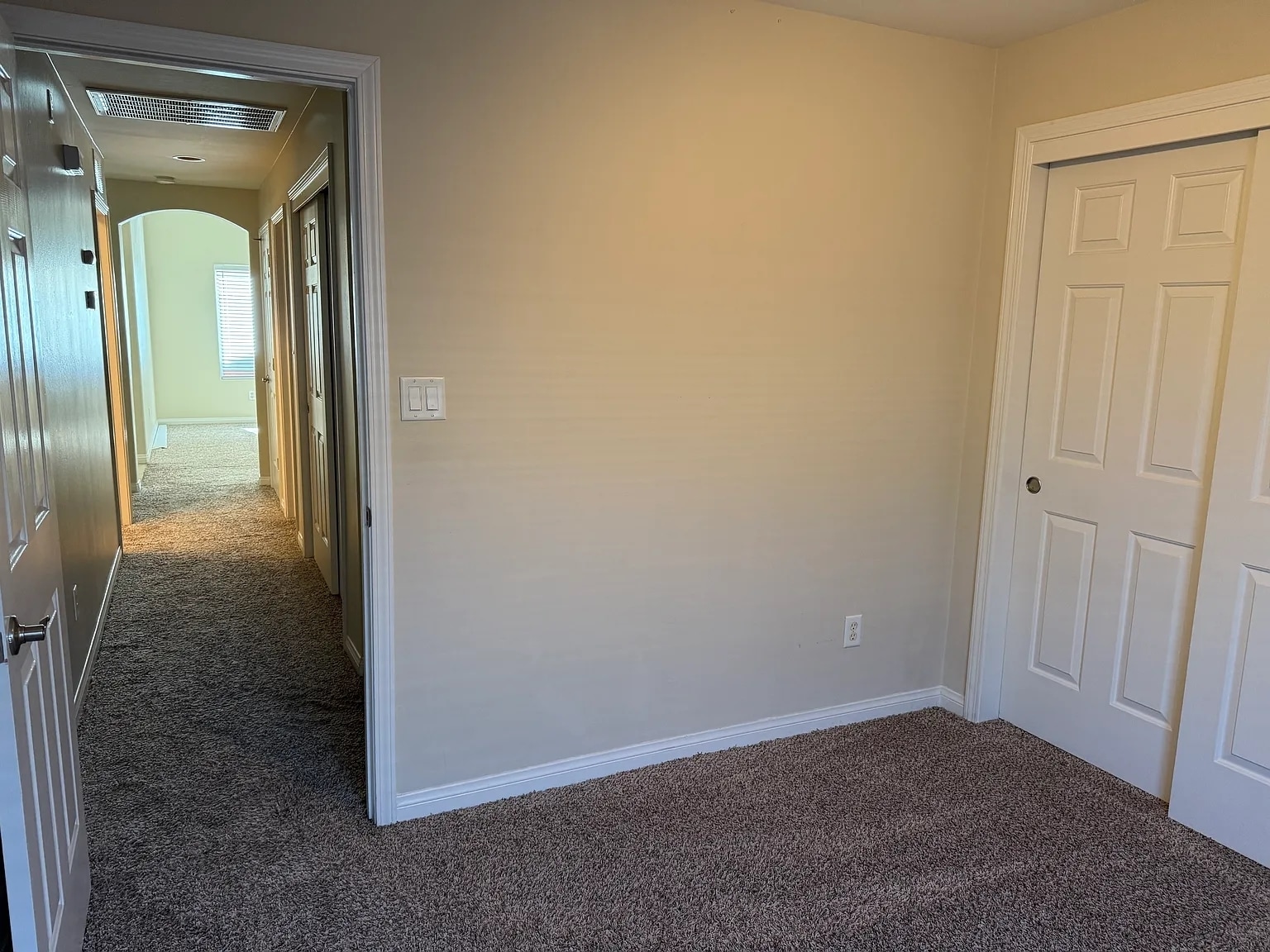 Building Photo - 13325 Boyd Lake Dr
