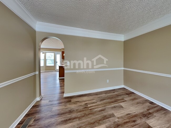 Building Photo - 357 Pinecrest Ct