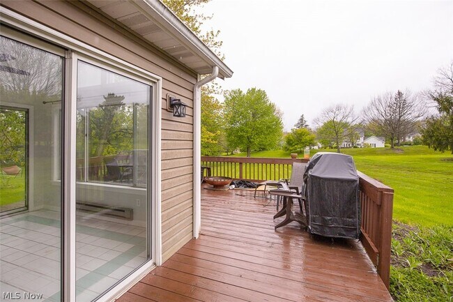 Building Photo - 7528 Lakedge Ct