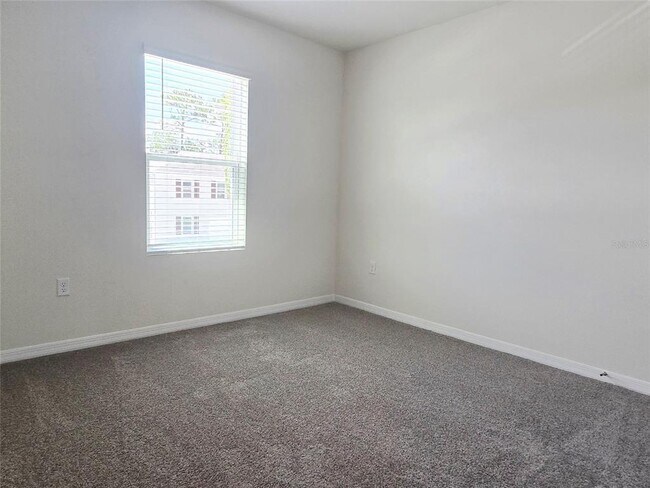 Building Photo - 2723 Golden Trout Ln