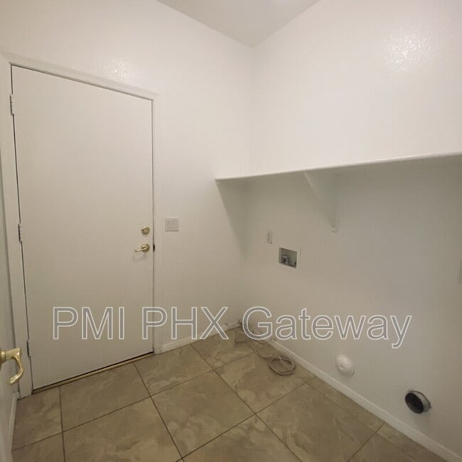 Building Photo - 3726 E Bruce Ct