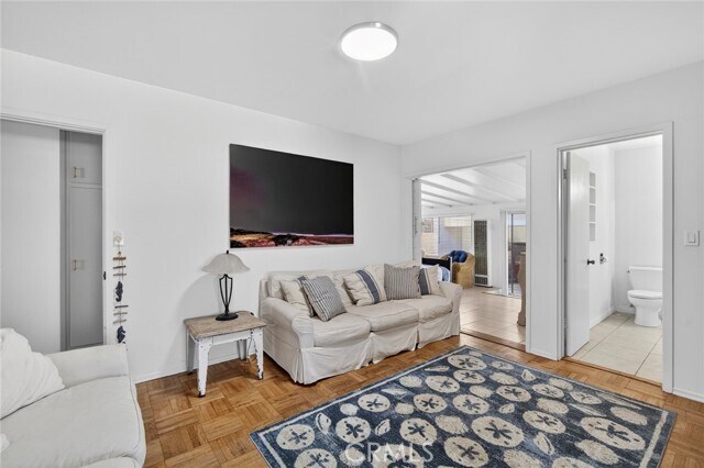 Building Photo - 237 Avenida Montalvo