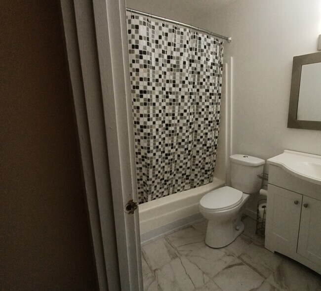 Building Photo - 60 Aspen Colony