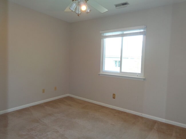 Building Photo - Shadowlawn - Shadow Cove Condominiums