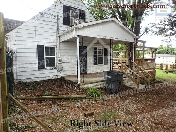 Building Photo - 1904 N Dixie Ave