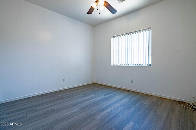 Building Photo - 2723 E Schiliro Cir