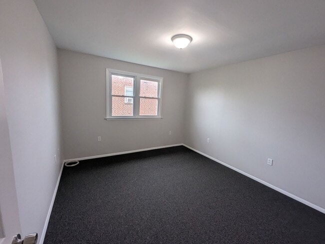 Building Photo - 4402 McMenamy St