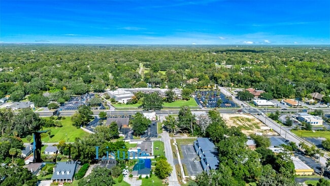 Building Photo - 39 SE 15th Terrace