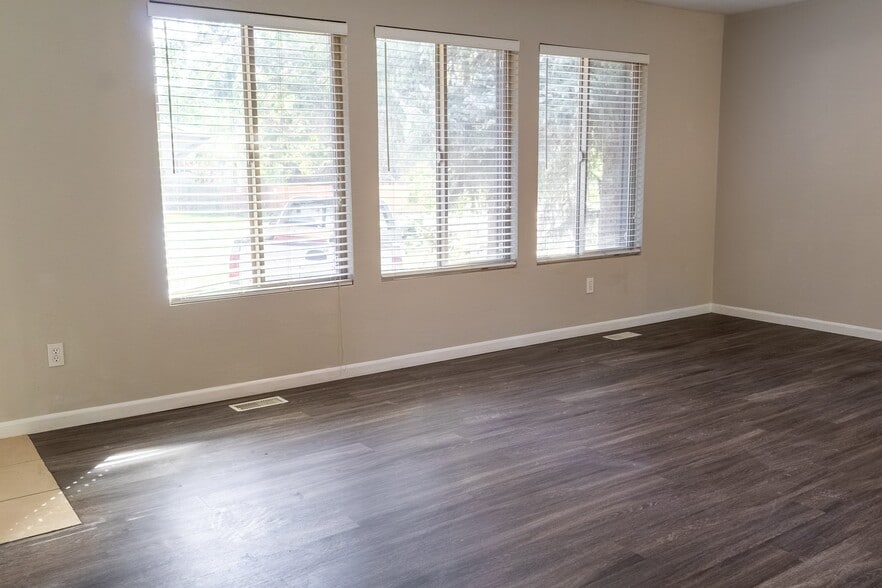 Building Photo - 5418 Alta Loma Rd