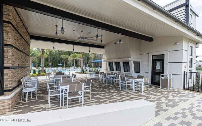 Building Photo - 13220 Cameron Vly Ct