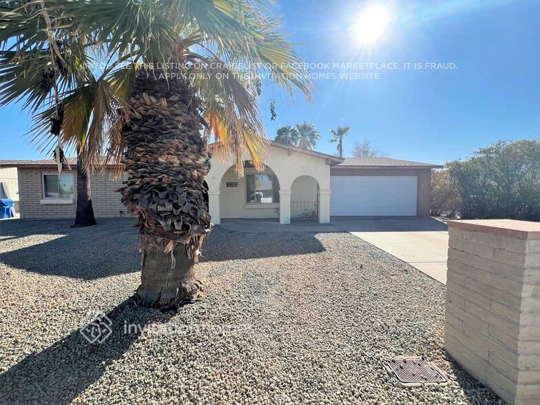 Primary Photo - 3241 E Sunnyside Dr