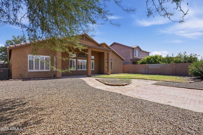 Building Photo - 4441 E Cottonwood Ln