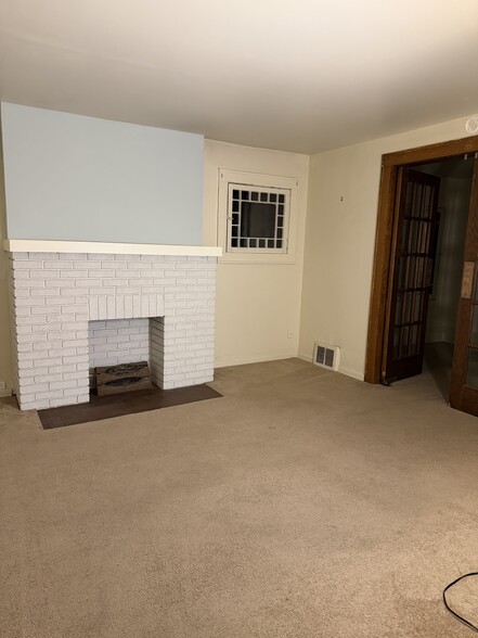 Living room - 276 Merriman Rd