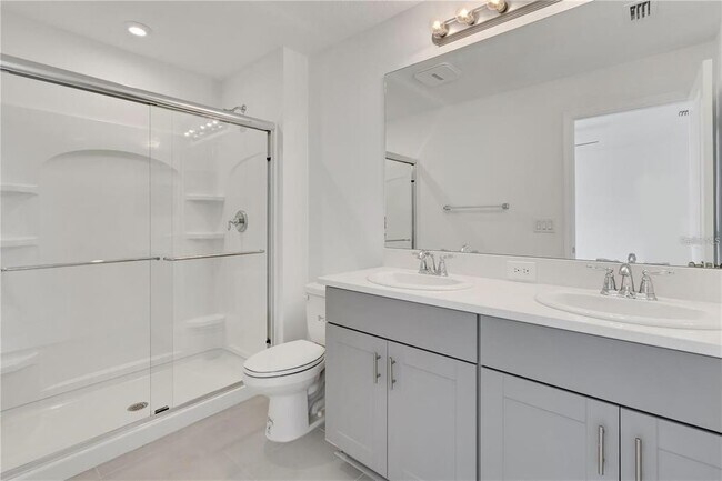 Building Photo - 6313 Willowside St