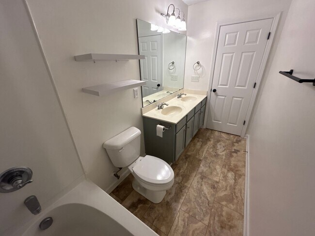 Building Photo - 4 Bedroom | 3 Bathroom Apex Home with Fenc...