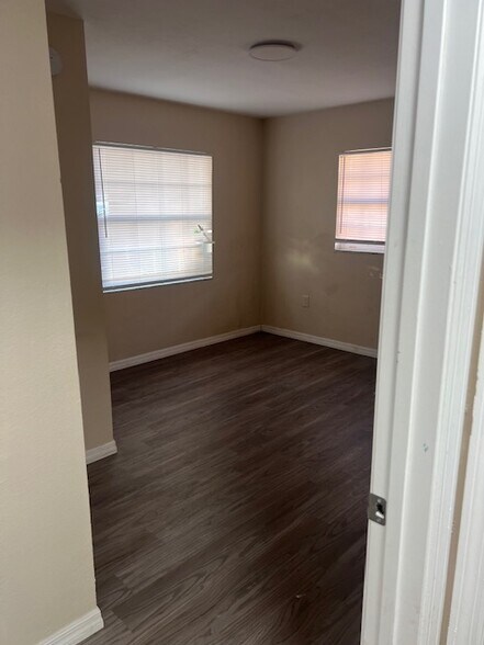 Building Photo - 608 Maggie Cir