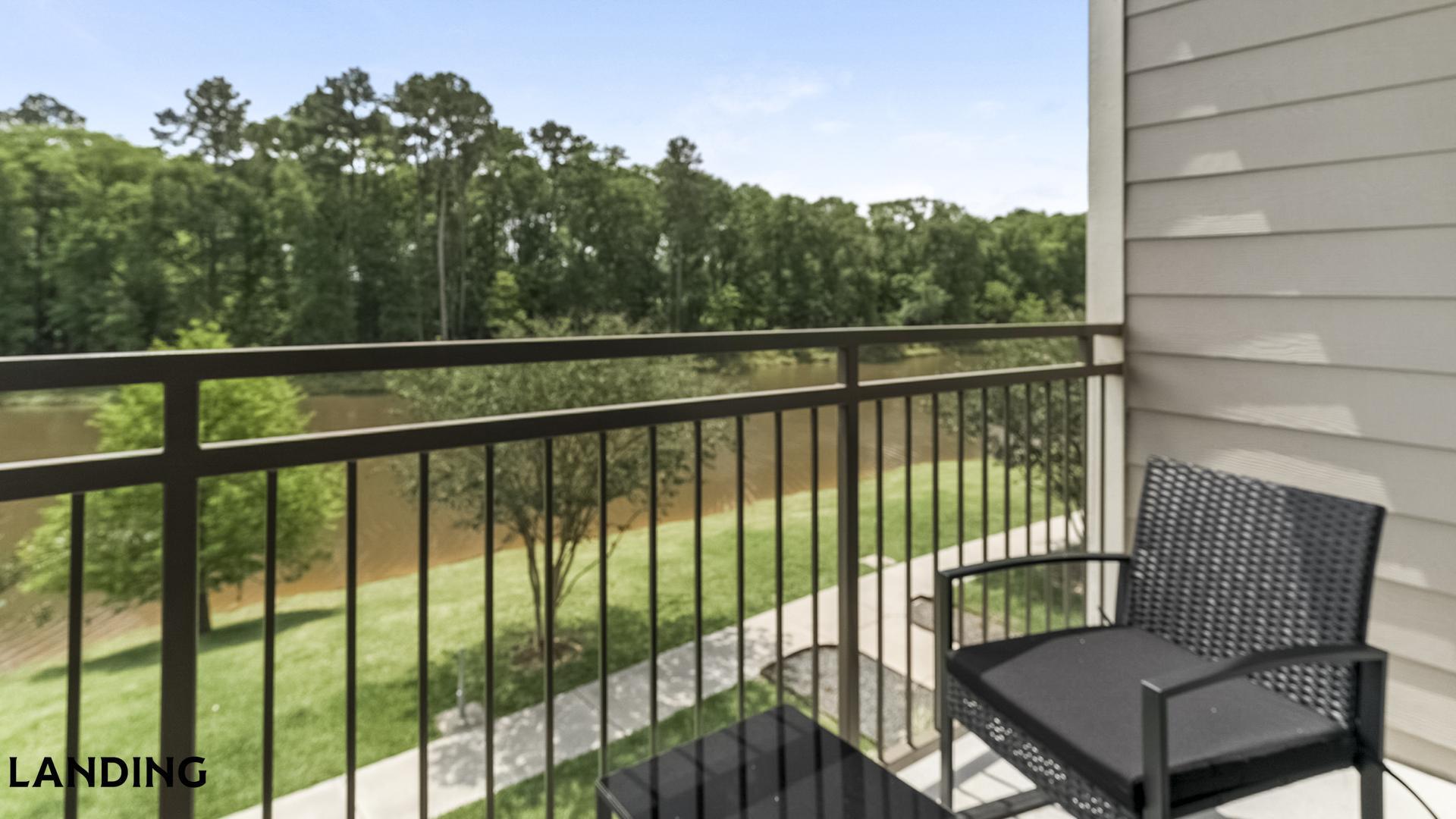 Building Photo - 20290 Park Lake View Dr