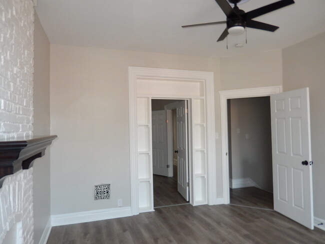 Building Photo - 3424 Hartford St