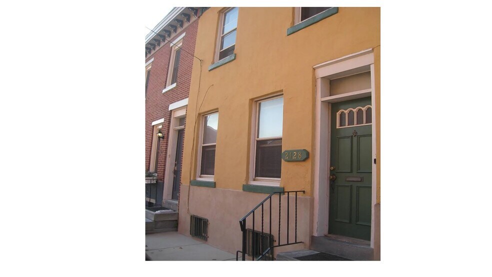 Facade - 2128 Pemberton St