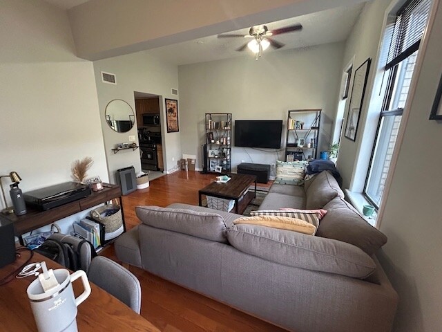 Building Photo - 365 1st St