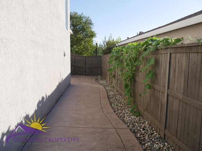 Building Photo - 170 Battlecreek Cir