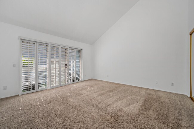 Building Photo - 620 Holbrook Ct