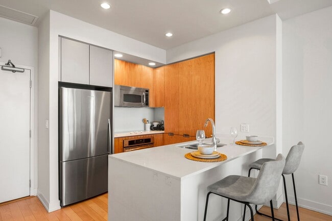 Building Photo - Stunning East Village 2 Bedroom at Alta! 2...