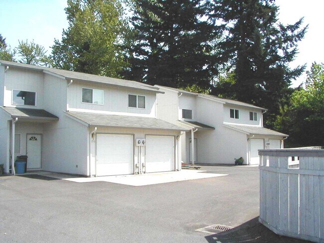 Primary Photo - Tucked Away 2 Story, 3 Bed 1.5 Bath Duplex...